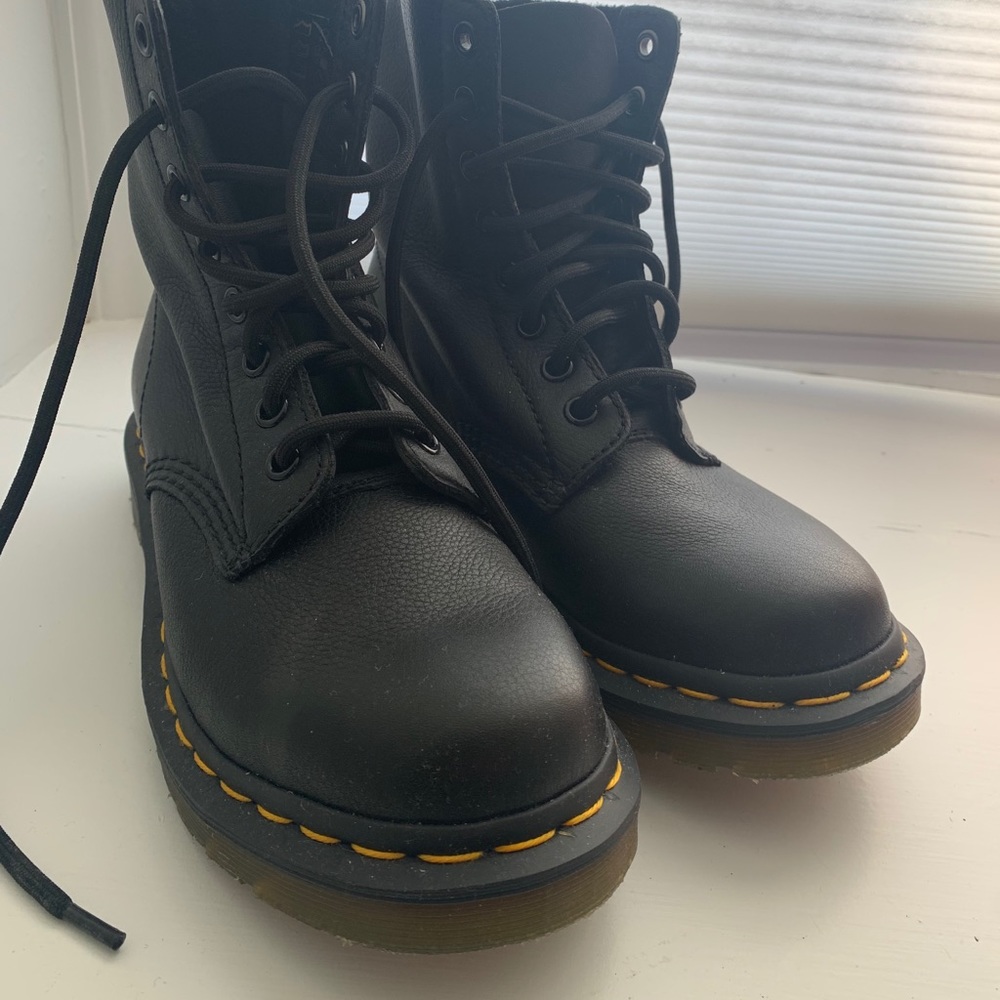 Dr. Martin 1460 Pascal Boot.